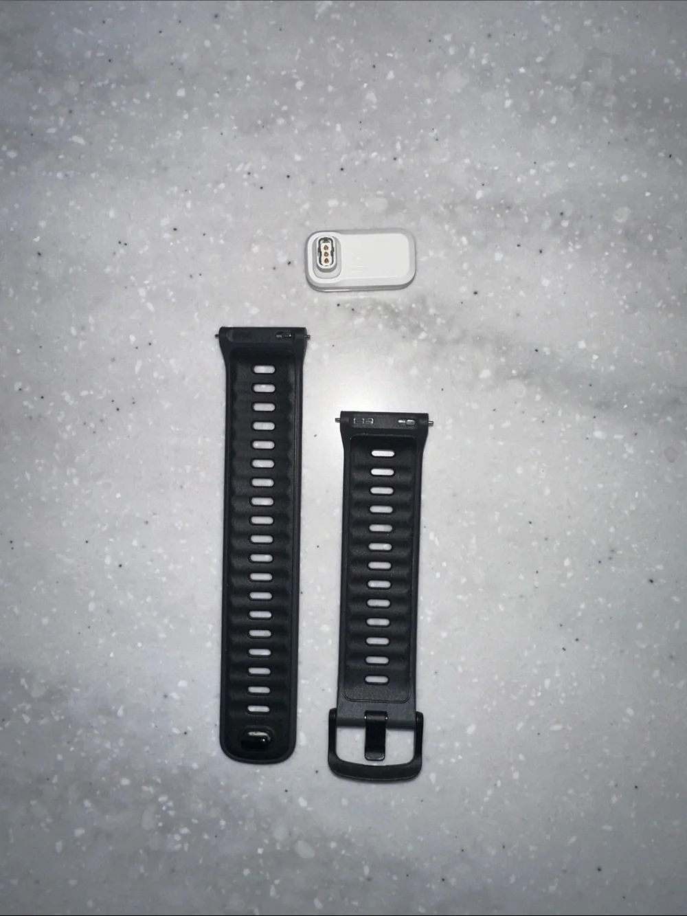 NWOT - Coros - PACE 4 silicone band + USB-C Charger